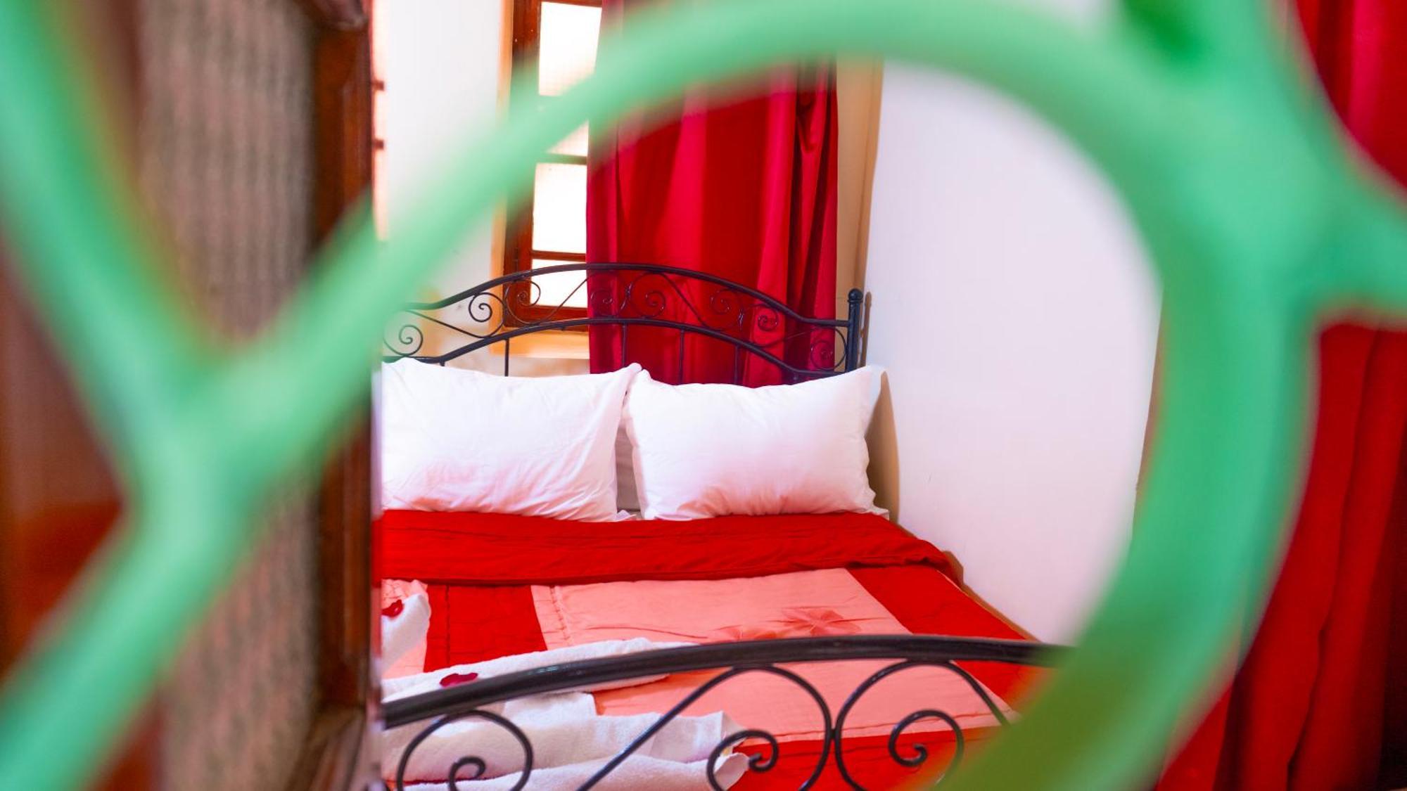 Hotel Imouzzer Marrakesh Exteriör bild