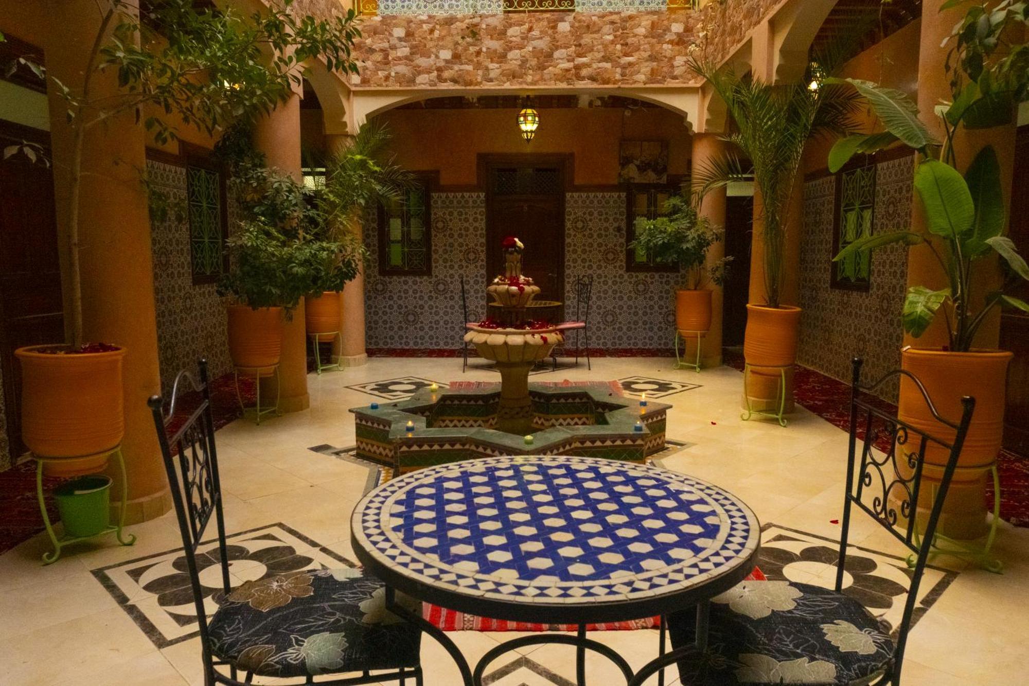 Hotel Imouzzer Marrakesh Exteriör bild