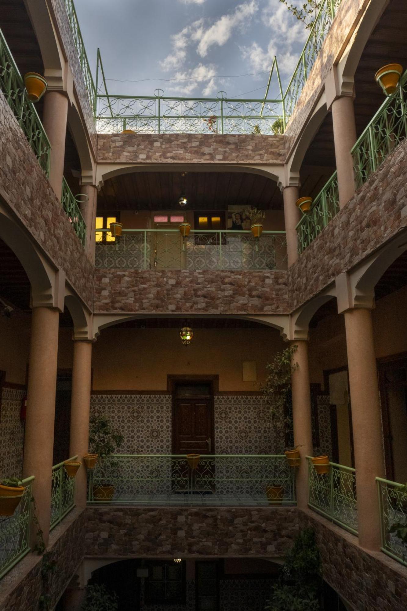 Hotel Imouzzer Marrakesh Exteriör bild